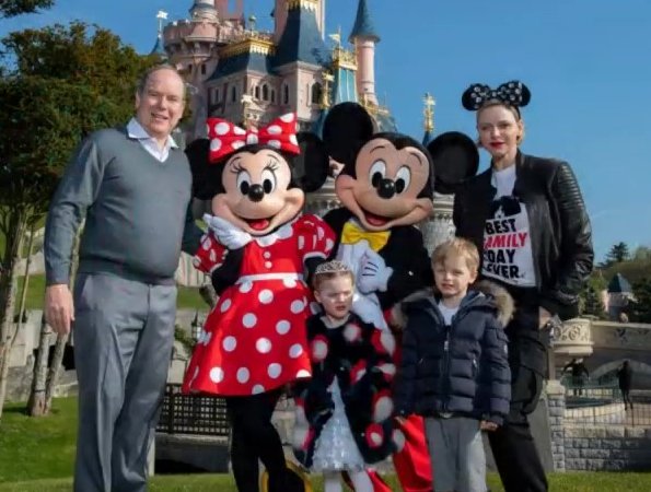 Prince-Jacques-and-Princess-Gabriella Eurodisney