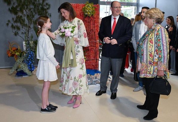 Princess-Caroline-in-Giambattista-Valli-2