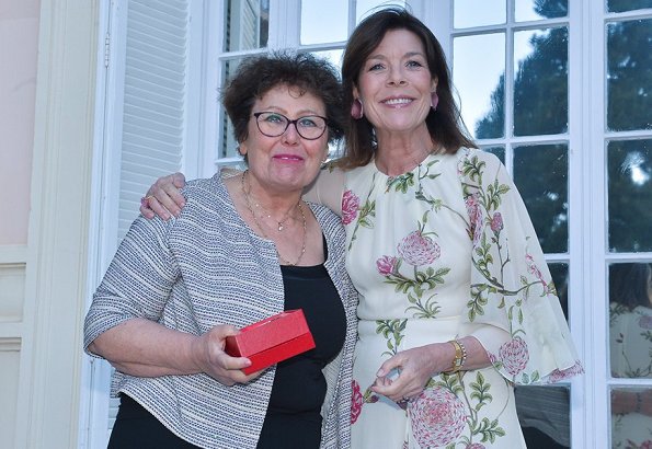 Princess-Caroline-in-Giambattista-Valli-8