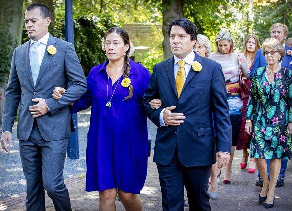 funeral-of-princess-christina-children