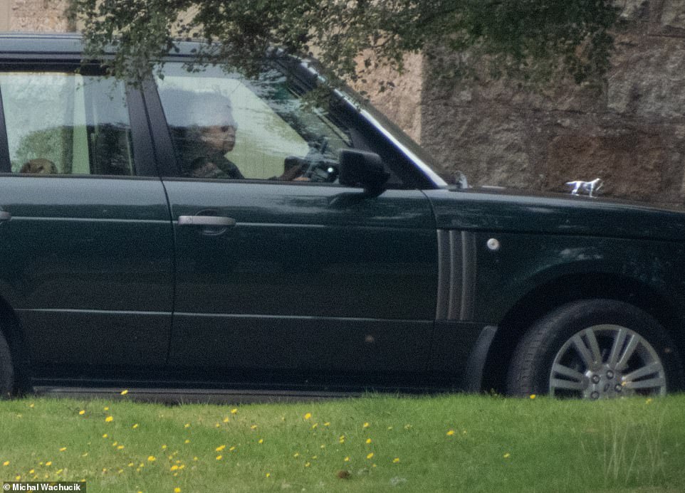 the queen driving balmoral
