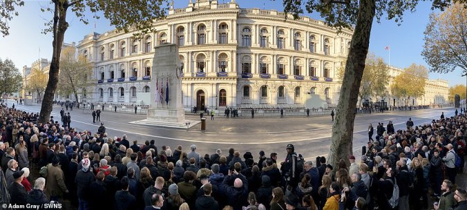 remembrance sunday 2019 the cenotaph