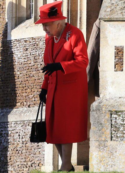 royal-family-attend-christmas-day-3