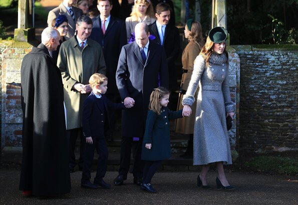 royal-family-attend-christmas-day-9