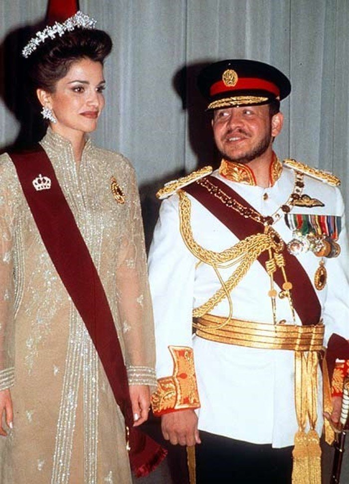 Queen Rania, fifty&fabulous (parte seconda) | Lady Violet Sofa